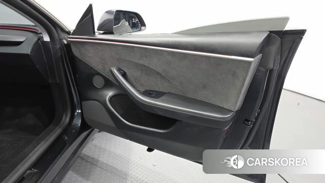 Tesla Model 3 id 4928453 из Кореи 16