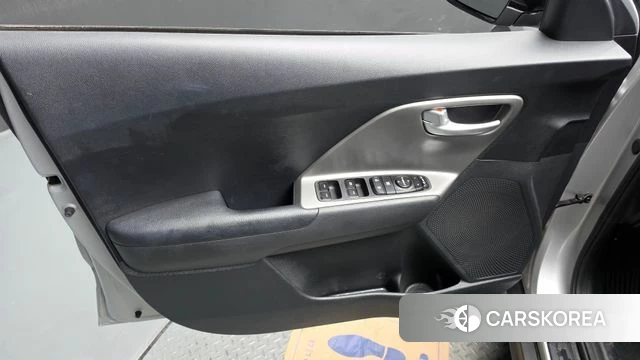 Kia Niro Plus id 5040379 из Кореи 16