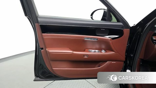Genesis G90 (RS4) id 4929358 из Кореи 16