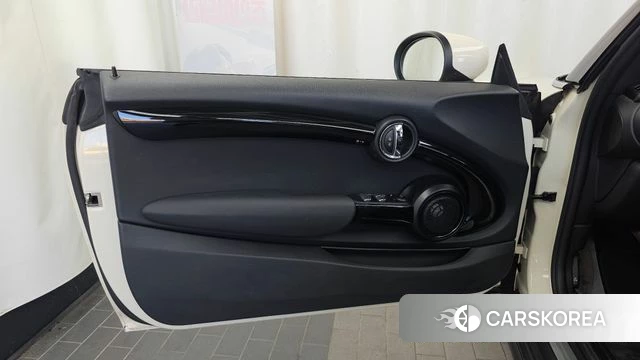 Mini Cooper Convertible id 4906447 из Кореи 16