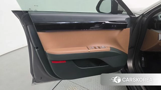 Hyundai Grandeur Hybrid (GN7) id 4985018 из Кореи 16
