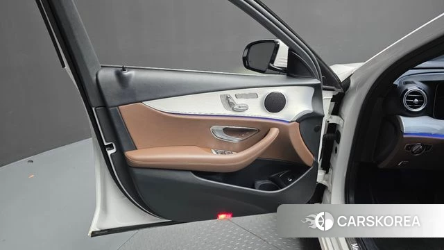 Mercedes-Benz E-Class W213 id 5003364 из Кореи 16