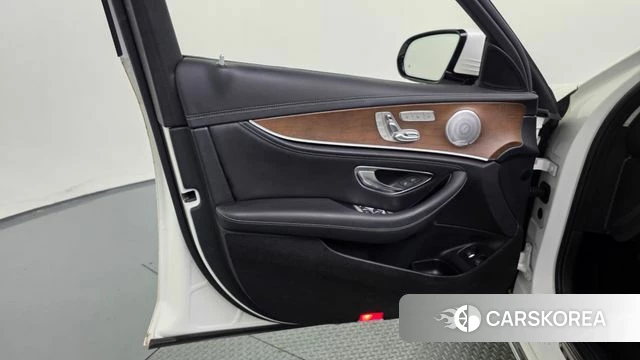 Mercedes-Benz E-Class W213 id 4923591 из Кореи 16