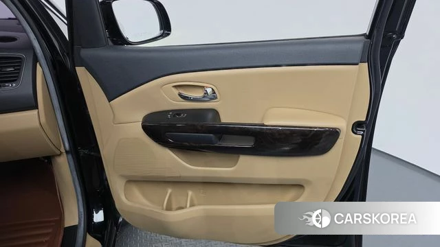 Kia The New Carnival id 5054693 из Кореи 16