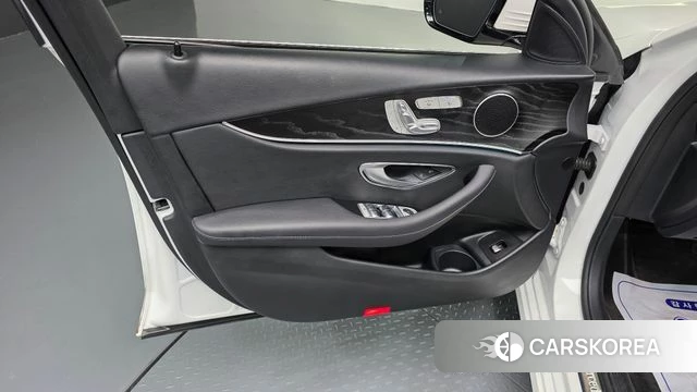 Mercedes-Benz E-Class W213 id 5026760 из Кореи 16