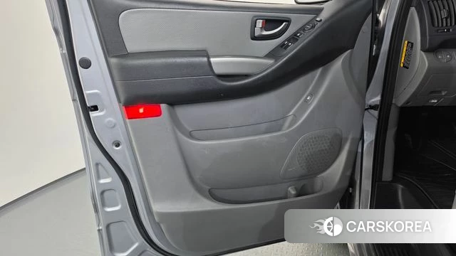 Hyundai The New Grand Starex id 4960305 из Кореи 16