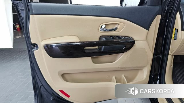 Kia The New Carnival id 5029009 из Кореи 16