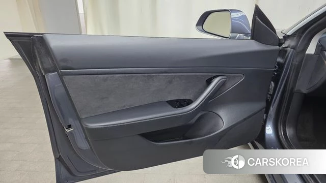Tesla Model 3 id 4722158 из Кореи 16