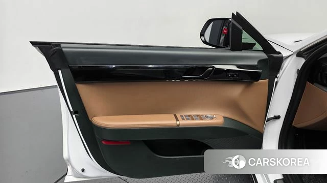 Hyundai Grandeur Hybrid (GN7) id 5011879 из Кореи 16