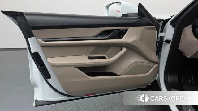 Porsche Taycan id 4992507 из Кореи 16