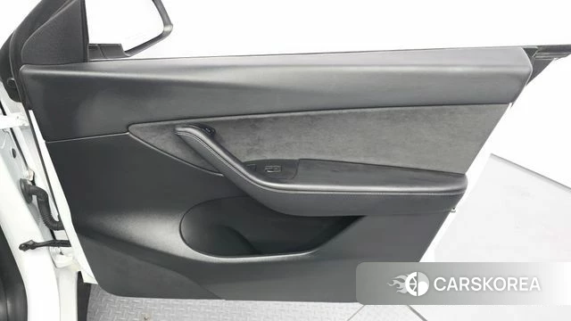 Tesla Model Y id 4793361 из Кореи 16