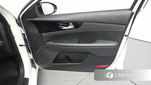 Kia Come New K3 id 5047682 из Кореи 16