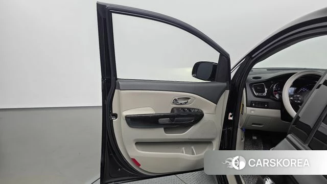 Kia The New Carnival id 4998630 из Кореи 16