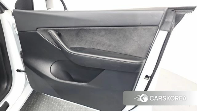 Tesla Model Y id 5027457 из Кореи 16