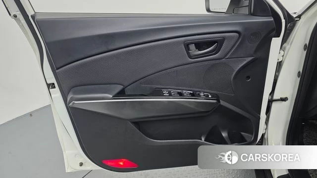 Ssangyong Tivoli Air id 4976832 из Кореи 16