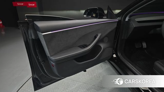 Tesla Model 3 id 4533503 из Кореи 16