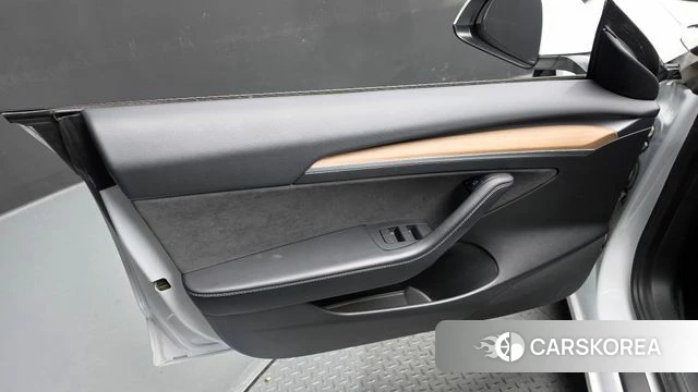 Tesla Model 3 id 4951845 из Кореи 16