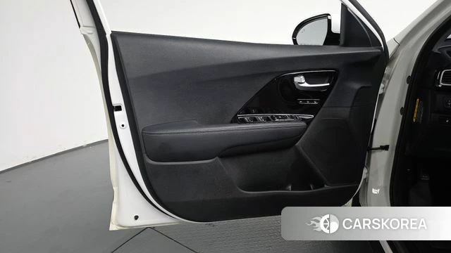 Kia Niro id 5035983 из Кореи 16