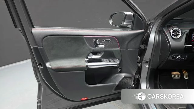 Mercedes-Benz EQA H243 id 4966268 из Кореи 16