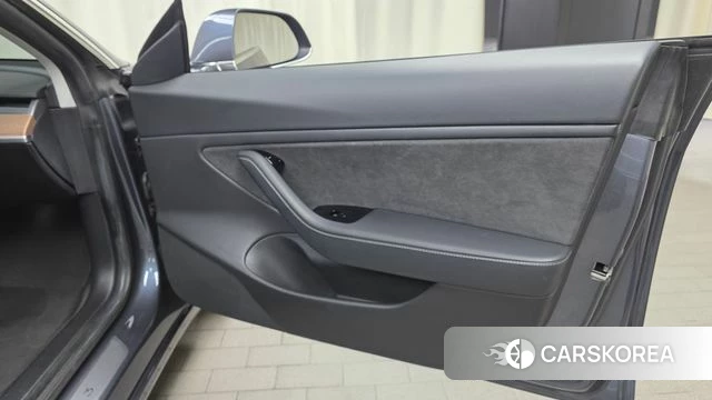 Tesla Model 3 id 4708070 из Кореи 16