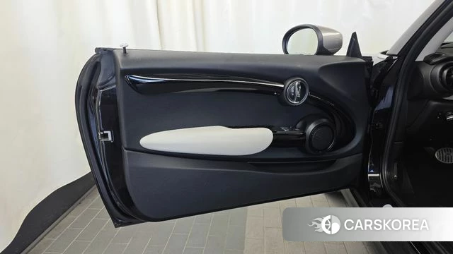 Mini Cooper S id 5028449 из Кореи 16