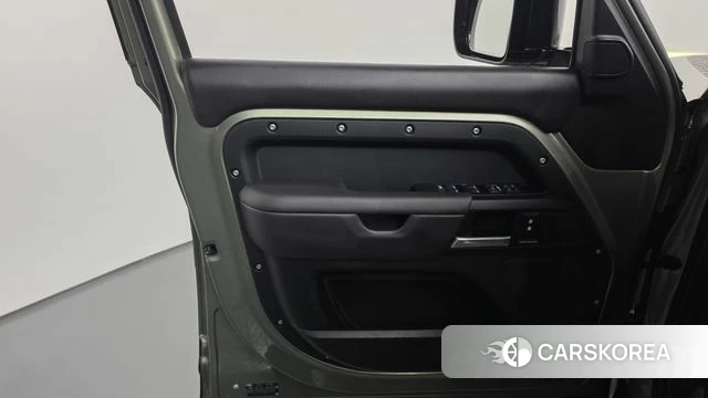 Land Rover Defender (L663) id 4921142 из Кореи 16