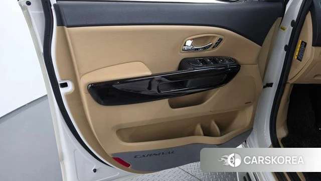 Kia The New Carnival id 4952922 из Кореи 16