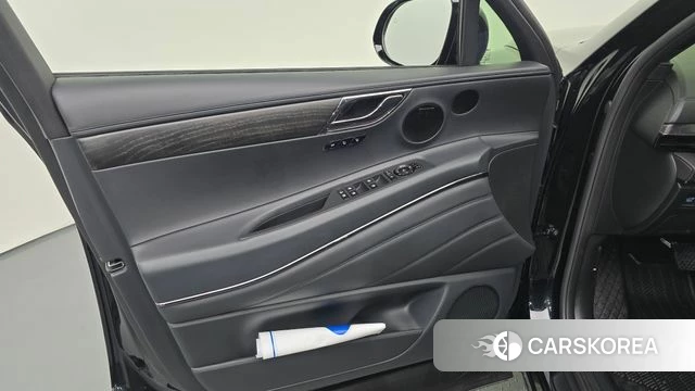 Genesis GV80 id 5021072 из Кореи 16