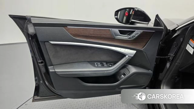 Audi A7 (4K) id 5027531 из Кореи 16