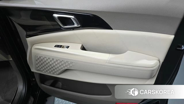 Kia The New Carnival 4th Generation id 4990647 из Кореи 16
