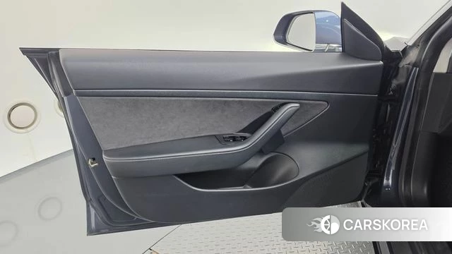 Tesla Model 3 id 4918228 из Кореи 16