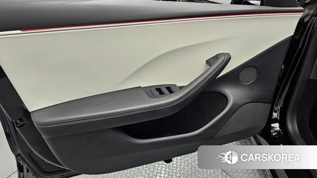 Tesla Model 3 id 4715311 из Кореи 16