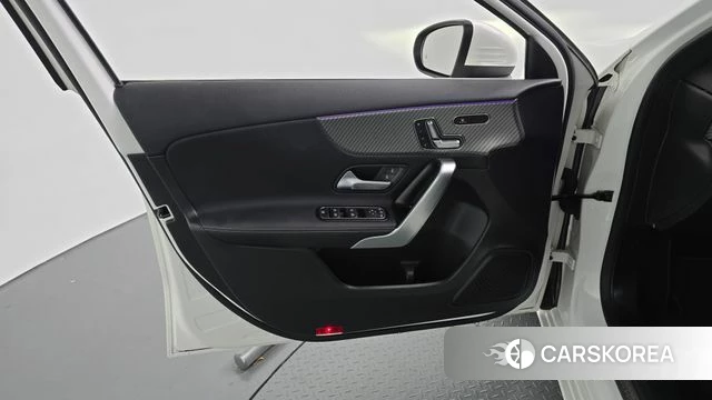 Mercedes-Benz A-Class W177 id 4950451 из Кореи 16