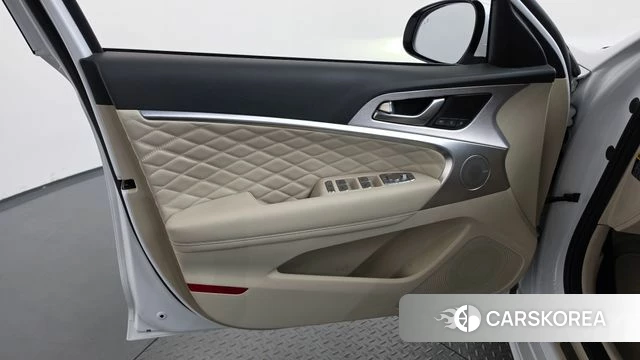 Genesis G70 id 4992669 из Кореи 16