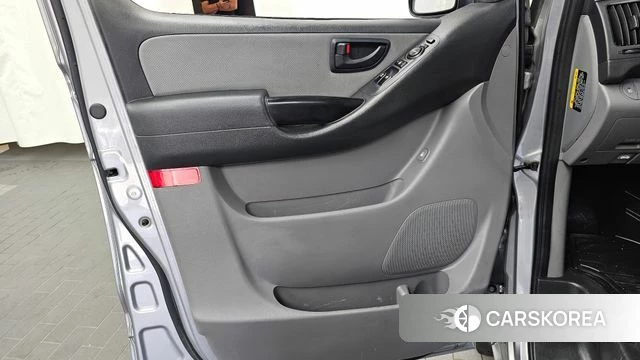 Hyundai The New Grand Starex id 4785837 из Кореи 16