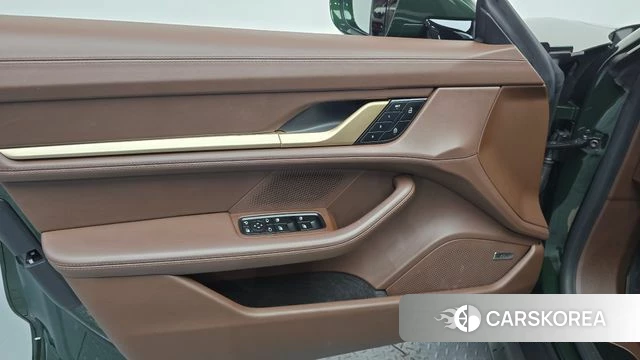 Porsche Taycan id 4980153 из Кореи 16