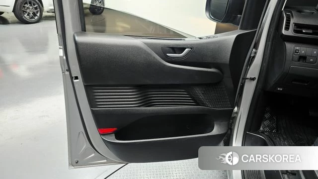 Hyundai Staria id 5028117 из Кореи 16