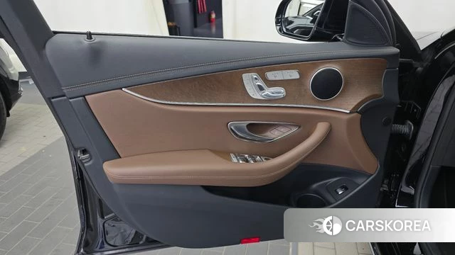 Mercedes-Benz E-Class W213 id 5027541 из Кореи 16