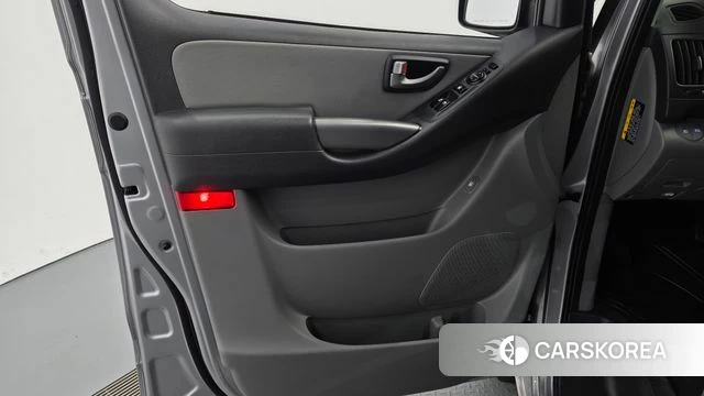 Hyundai The New Grand Starex id 4959300 из Кореи 16