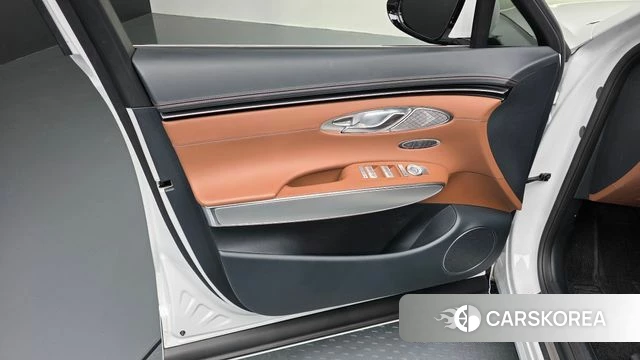 Genesis GV70 id 4996444 из Кореи 16