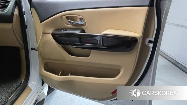 Kia The New Carnival id 5004501 из Кореи 16