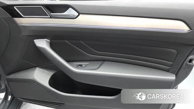 Volkswagen Passat GT (B8) id 4987353 из Кореи 16