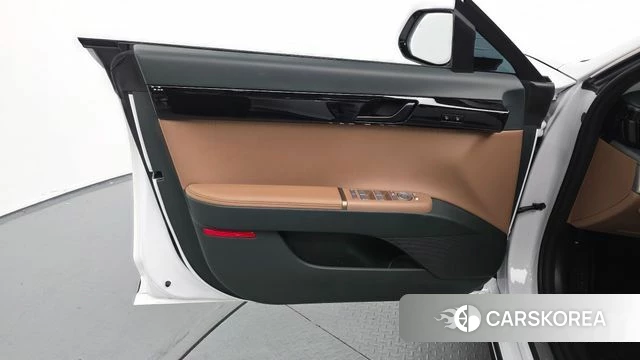 Hyundai Grandeur Hybrid (GN7) id 4768266 из Кореи 16