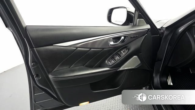 Infiniti Q50 id 4967849 из Кореи 16