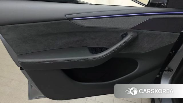 Tesla Model Y id 5010907 из Кореи 16