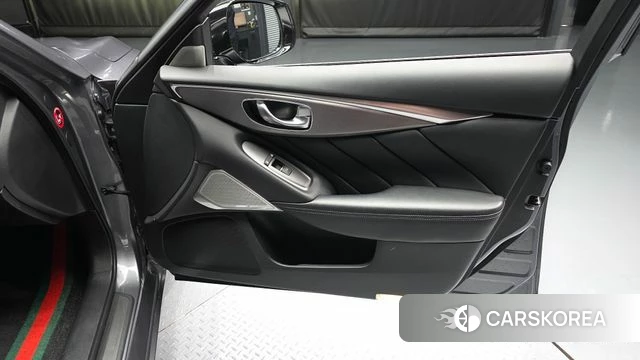 Infiniti Q50 id 5018878 из Кореи 16