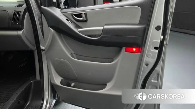 Hyundai The New Grand Starex id 4620021 из Кореи 17