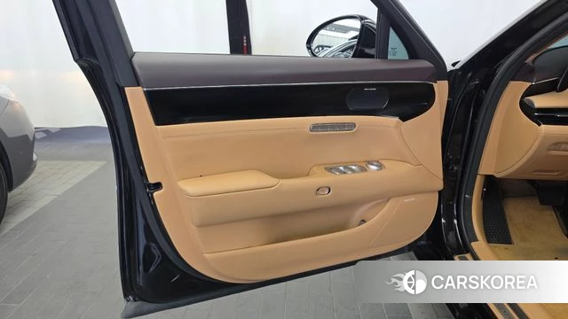 Genesis G90 (RS4) id 4928819 из Кореи 16