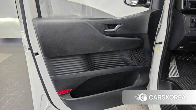 Hyundai Staria id 4976652 из Кореи 16