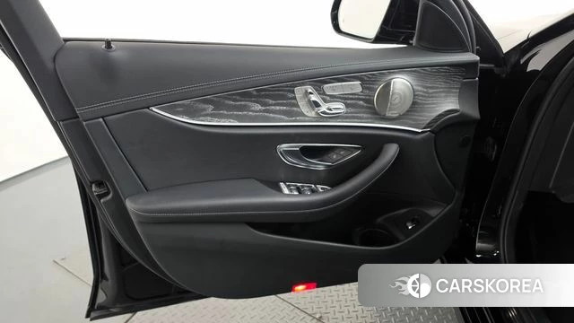 Mercedes-Benz E-Class W213 id 4958724 из Кореи 16